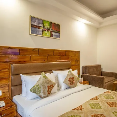Airport Delhi Aerocity Inn Plaza New Delhi Exterior photo